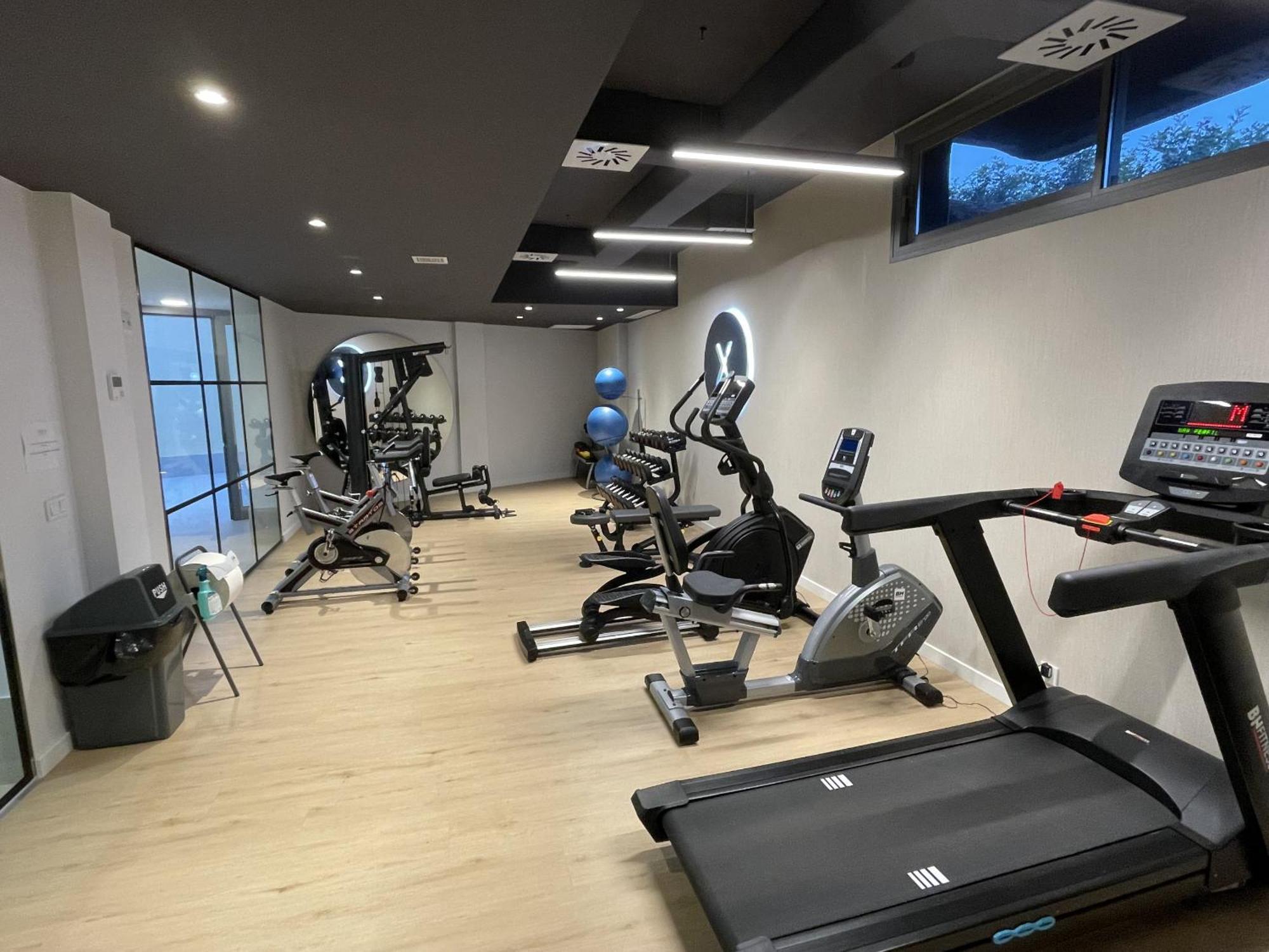 Vivi Homes - Elies House Pool, Gym, Spa & Sea View El Faro Exteriör bild