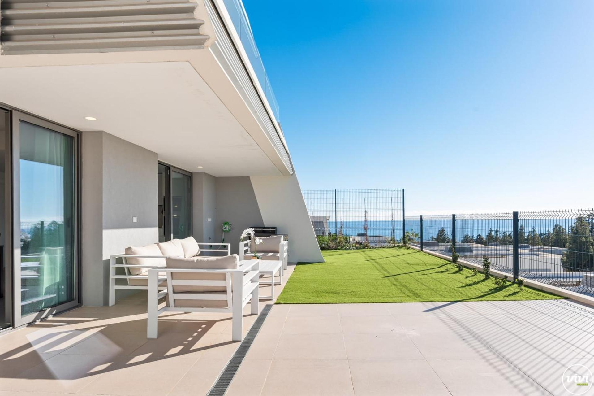 Vivi Homes - Elies House Pool, Gym, Spa & Sea View El Faro Exteriör bild