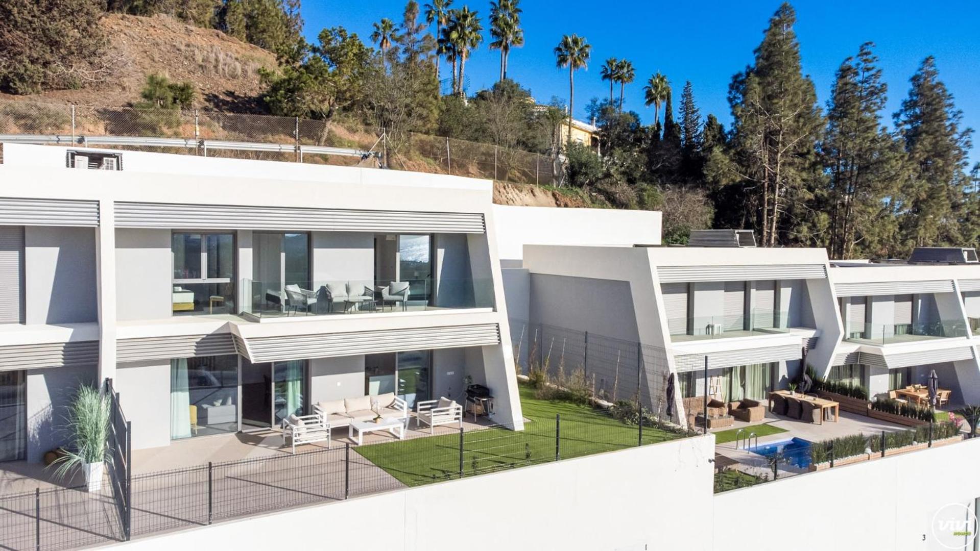 Vivi Homes - Elies House Pool, Gym, Spa & Sea View El Faro Exteriör bild
