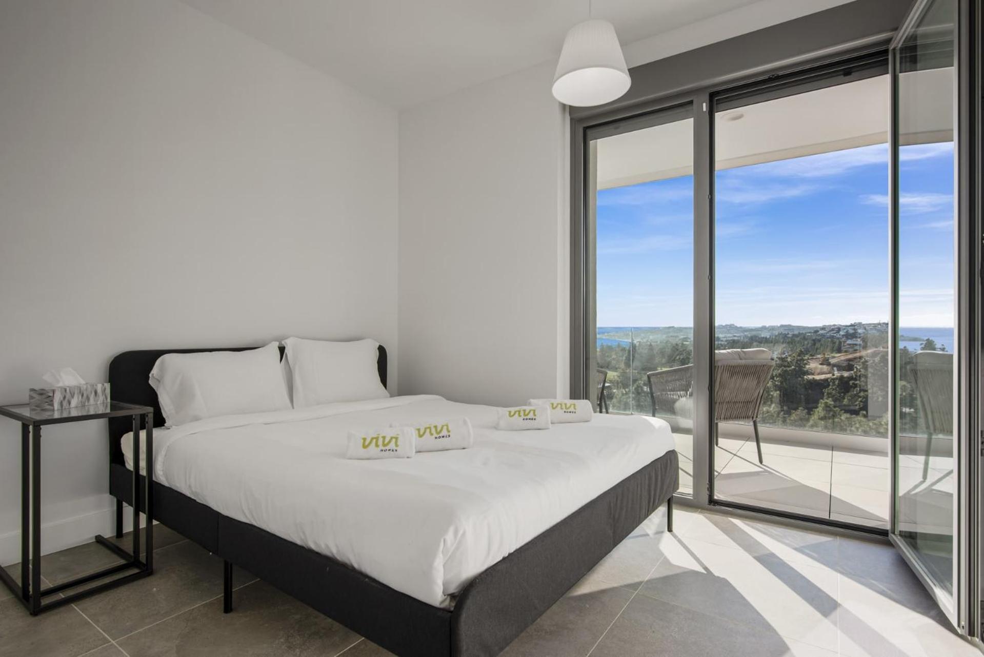 Vivi Homes - Elies House Pool, Gym, Spa & Sea View El Faro Exteriör bild